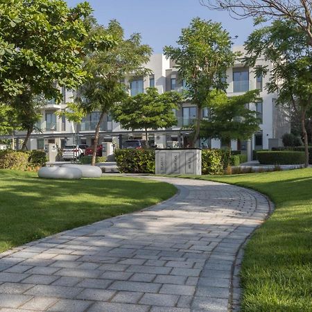 Stay Sensational 3Br Holiday Home Near Burjkhalifa Dubai Bagian luar foto